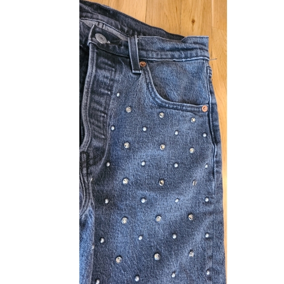 Levi's 501 Gray Studded Premium Denim Cropped Leg Jean Straight Leg Grunge Sz 25 - Picture 9 of 11